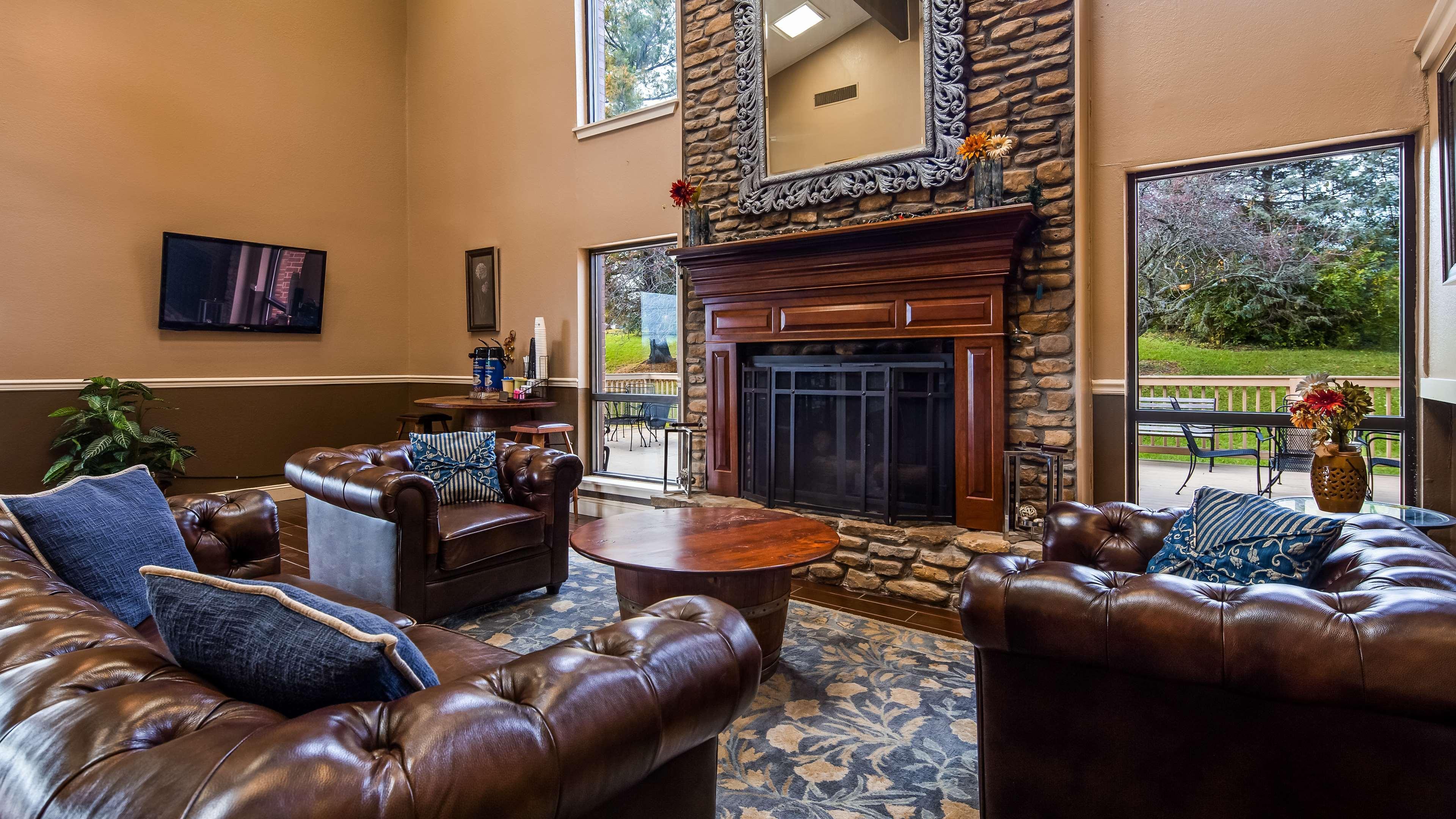 Best Western Shelbyville Lodge Exterior foto